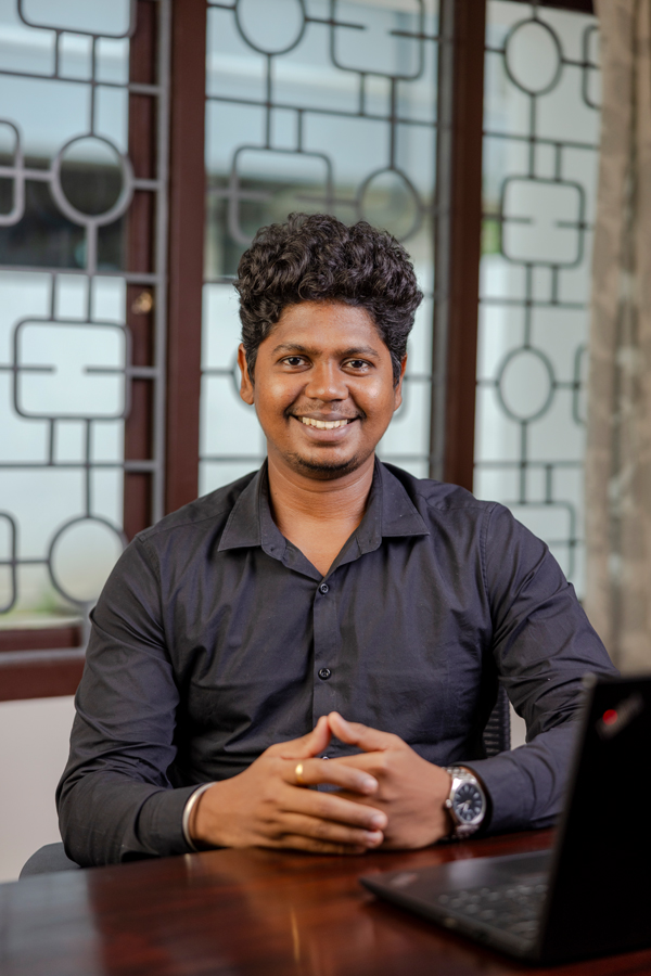 Akilan Raja - Pāri Washington | Boutique Investment Management Firm